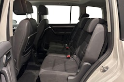 valkoinen Volkswagen Touran 2014 kuva 10.