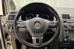valkoinen Volkswagen Touran 2014 kuva 18.