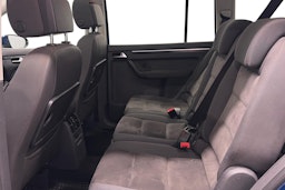 sininen Volkswagen Touran 2013 kuva 10.