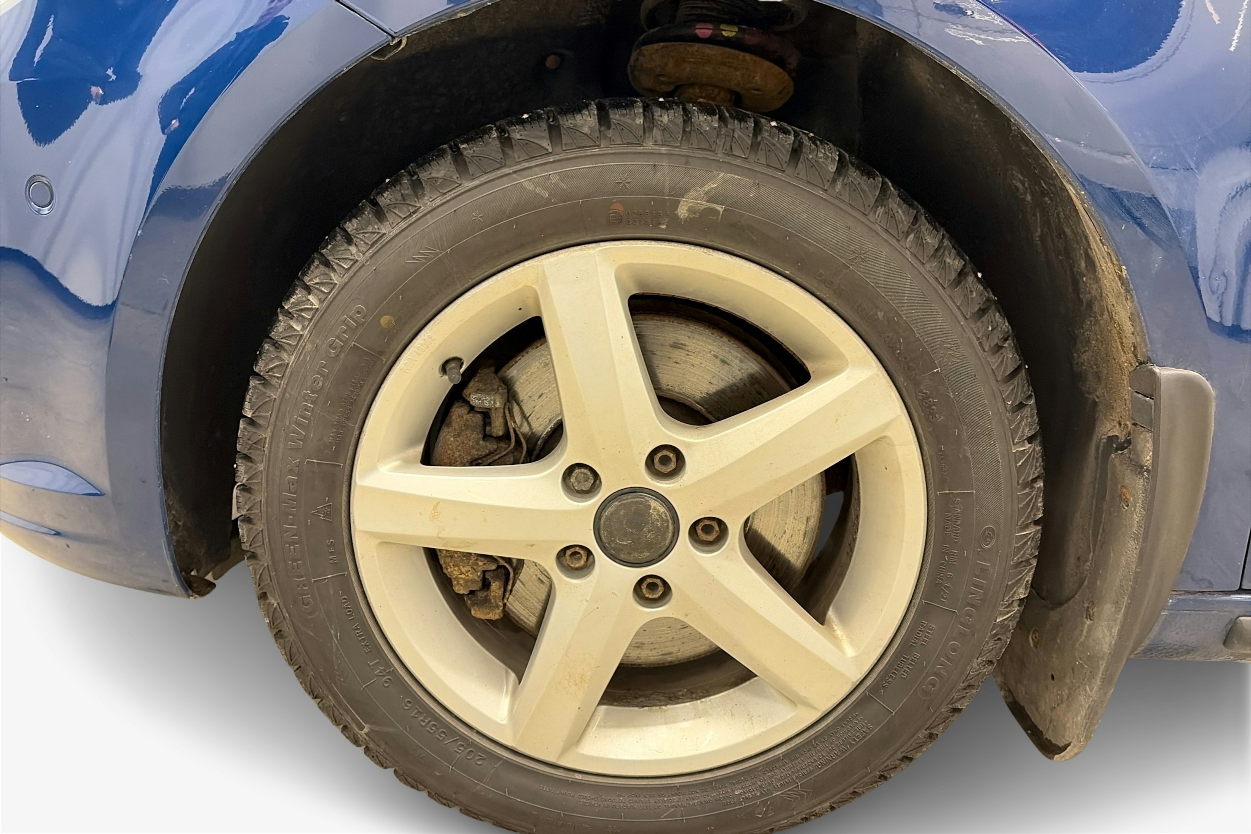 sininen Volkswagen Touran 2013 kuva 11.