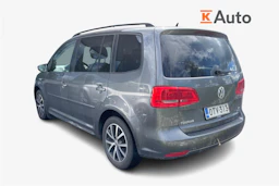 harmaa Volkswagen Touran 2013 kuva 2.