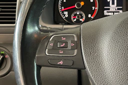 harmaa Volkswagen Touran 2013 kuva 15.