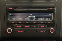 harmaa Volkswagen Touran 2013 kuva 17.