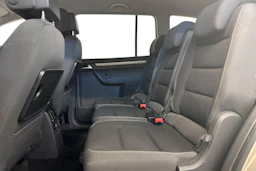 Ruskea (beige) Volkswagen TOURAN 2013 kuva 8.