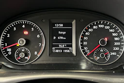 Ruskea (beige) Volkswagen TOURAN 2013 kuva 19.