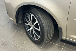 Ruskea (beige) Volkswagen TOURAN 2013 kuva 25.
