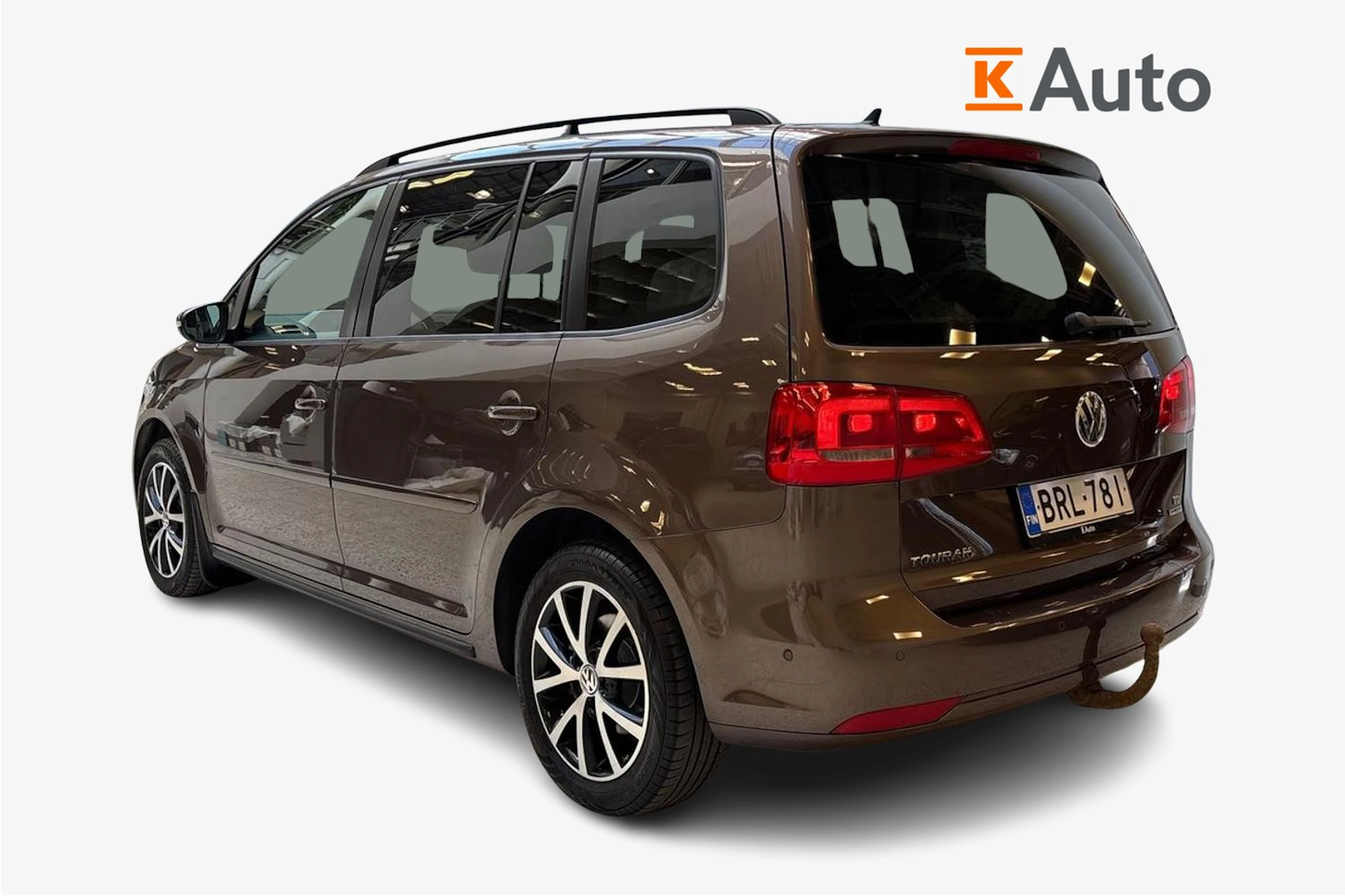 ruskea (beige) Volkswagen Touran 2014 kuva 2.