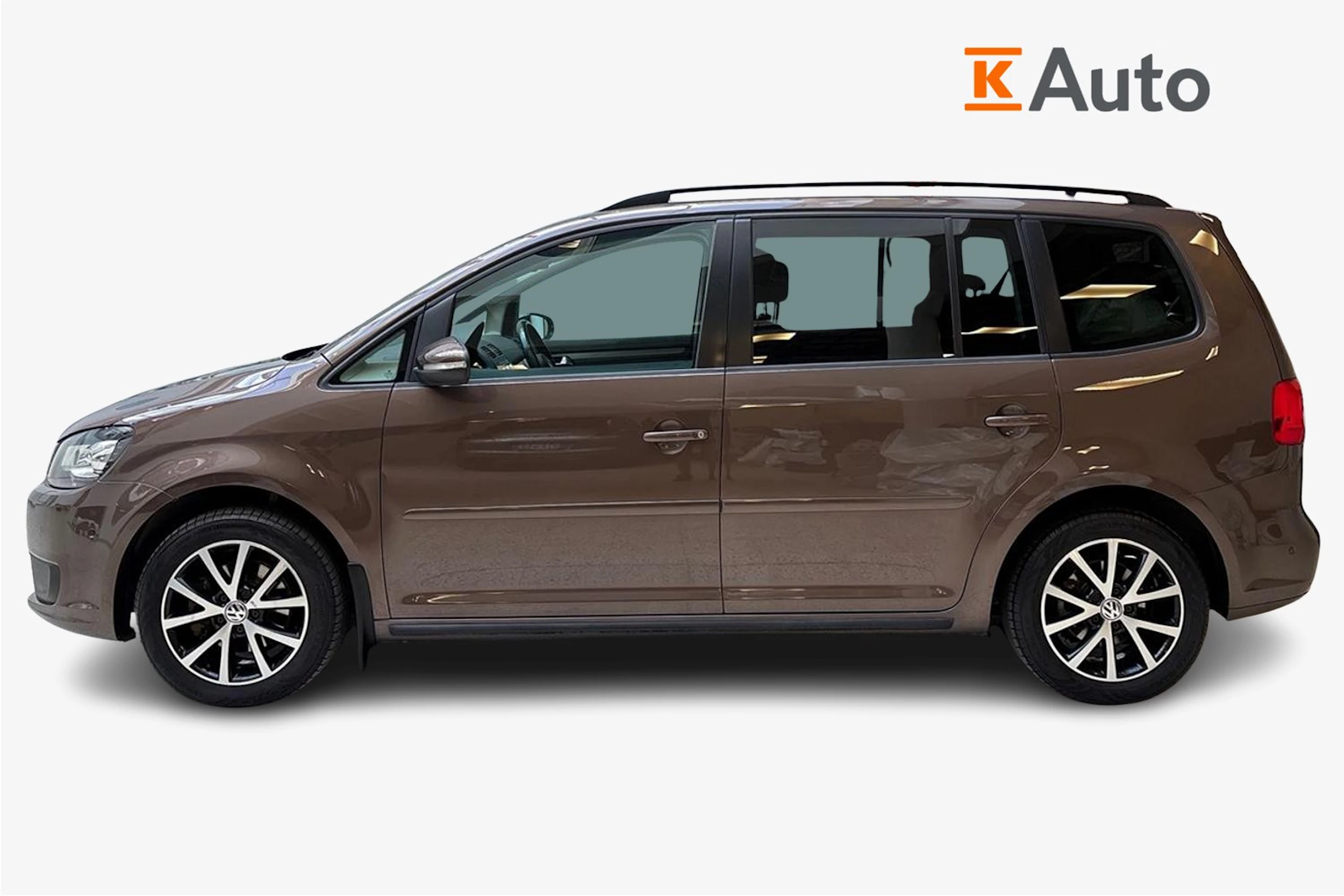 ruskea (beige) Volkswagen Touran 2014 kuva 5.