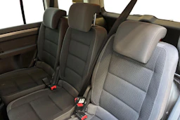 ruskea (beige) Volkswagen Touran 2014 kuva 8.
