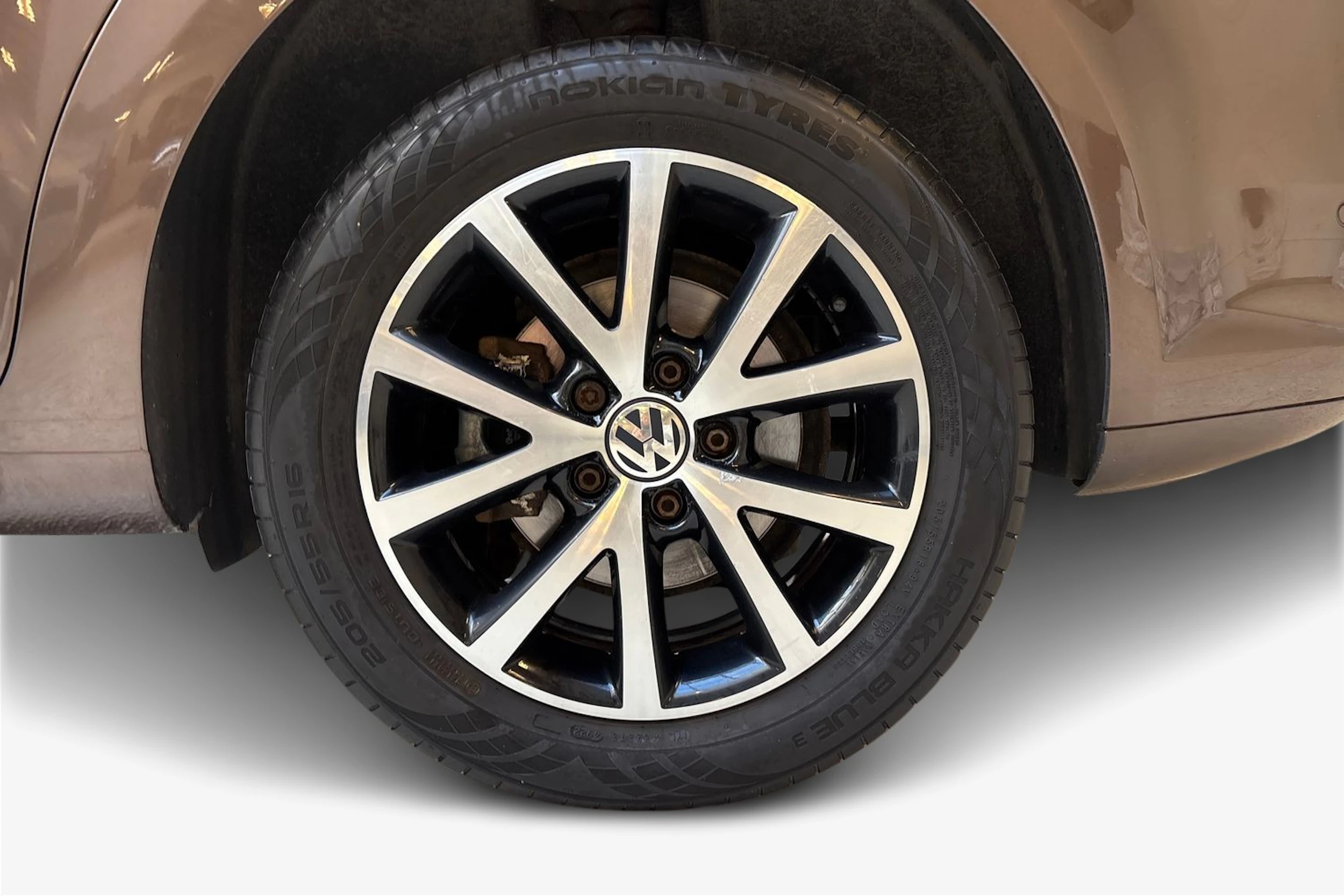 ruskea (beige) Volkswagen Touran 2014 kuva 9.