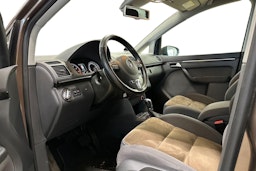 ruskea (beige) Volkswagen Touran 2014 kuva 3.