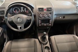 valkoinen Volkswagen Touran 2014 kuva 7.