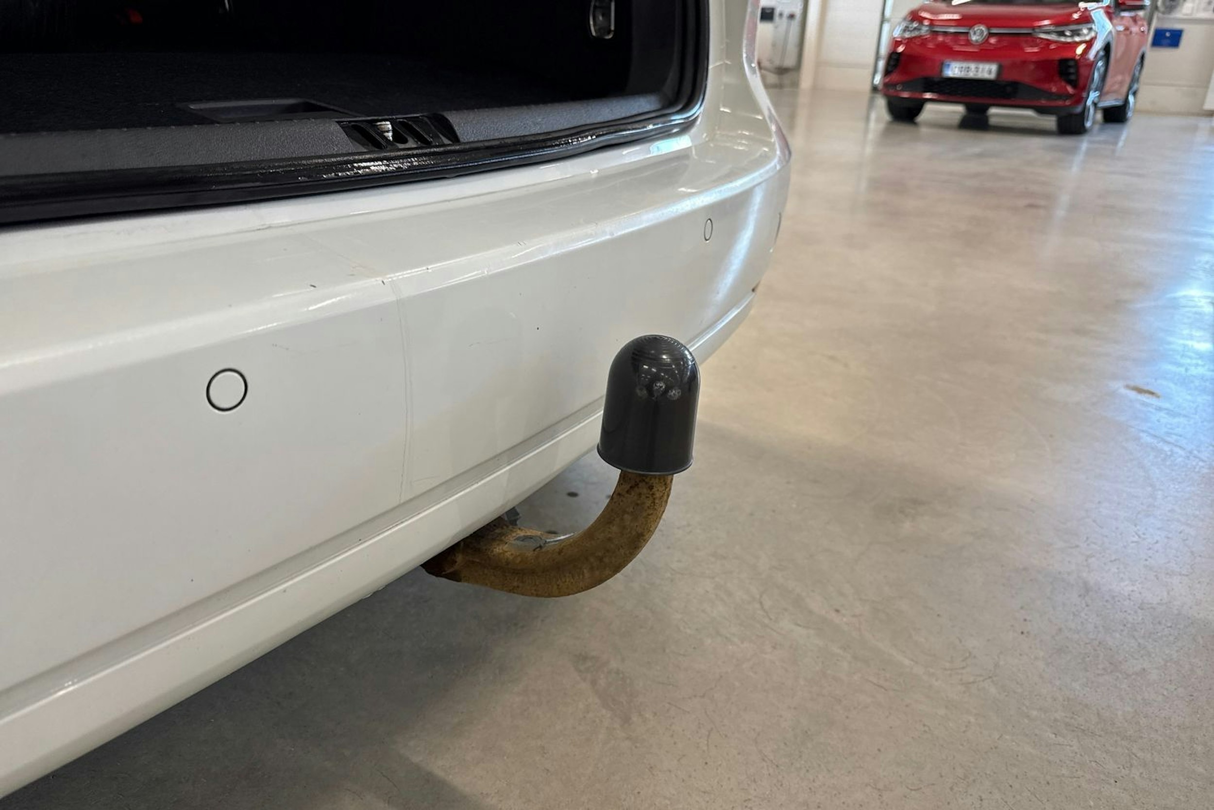 valkoinen Volkswagen Touran 2014 kuva 12.