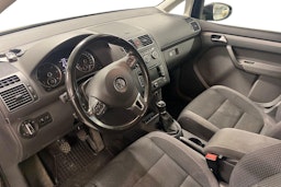 Violetti Volkswagen TOURAN 2014 kuva 3.