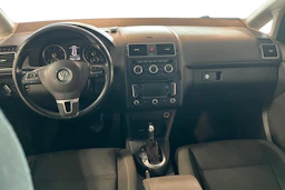 valkoinen Volkswagen Touran 2014 kuva 7.