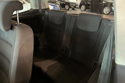 valkoinen Volkswagen Touran 2014 kuva 11.
