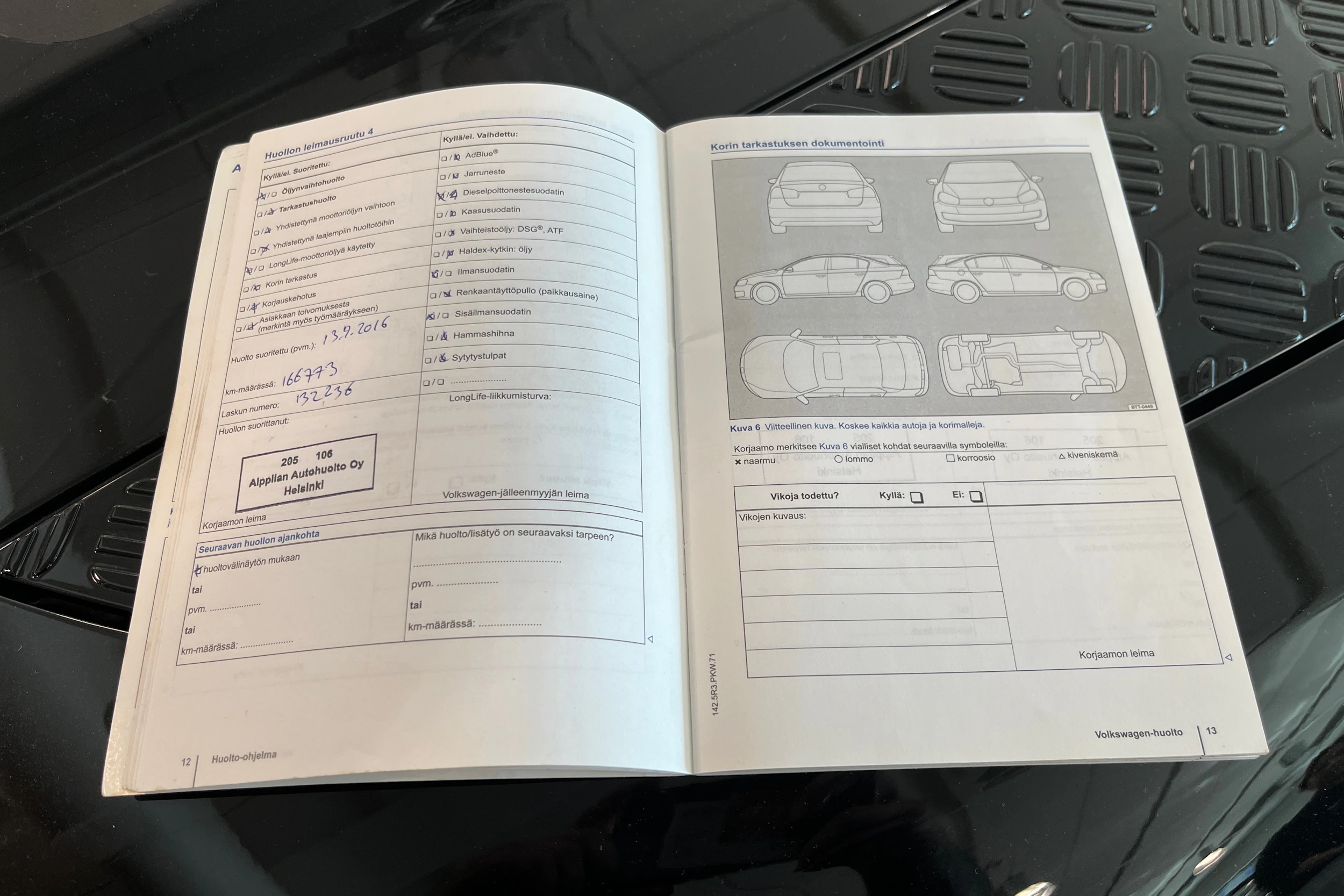 valkoinen Volkswagen Touran 2014 kuva 21.