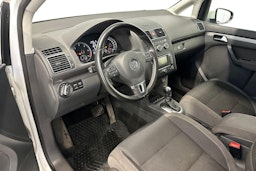 valkoinen Volkswagen Touran 2014 kuva 7.