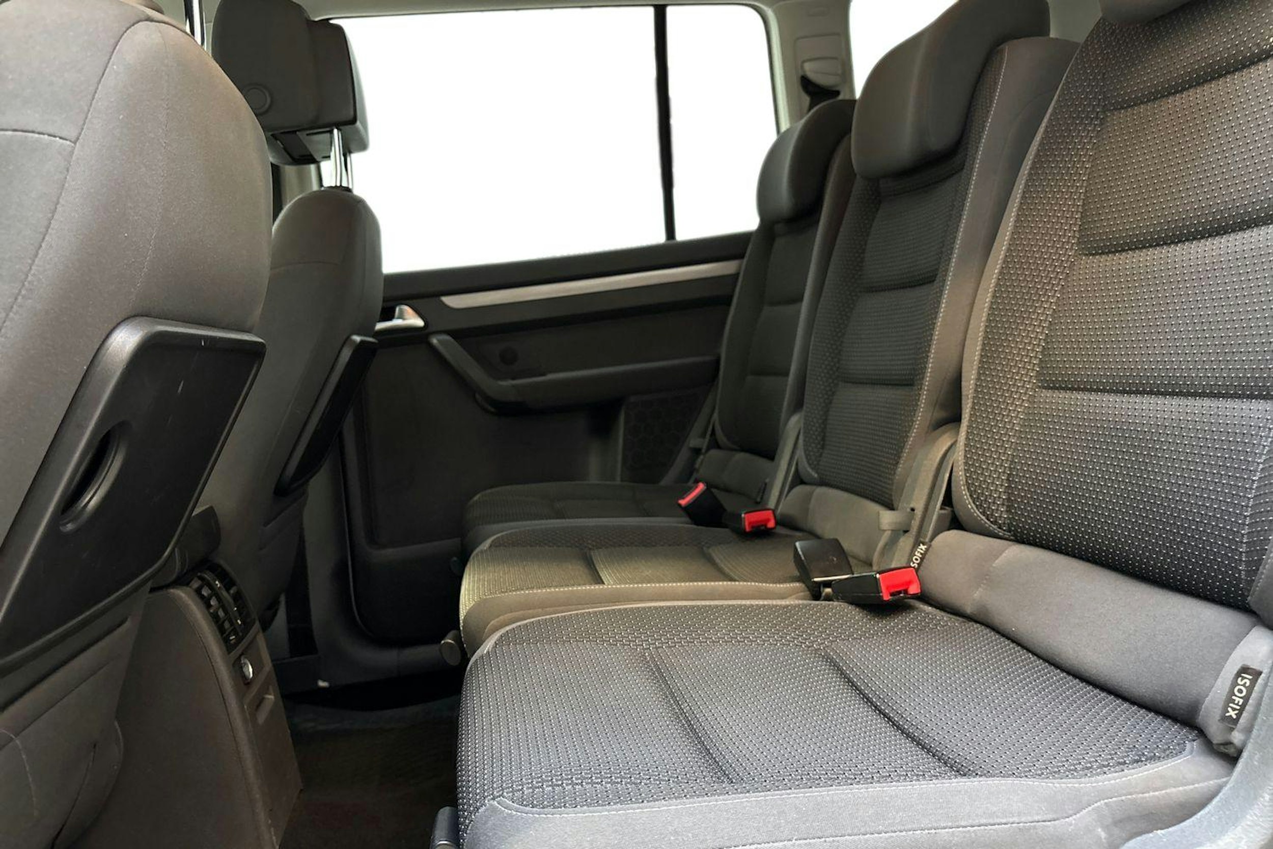 valkoinen Volkswagen Touran 2014 kuva 8.