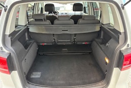 valkoinen Volkswagen Touran 2014 kuva 12.