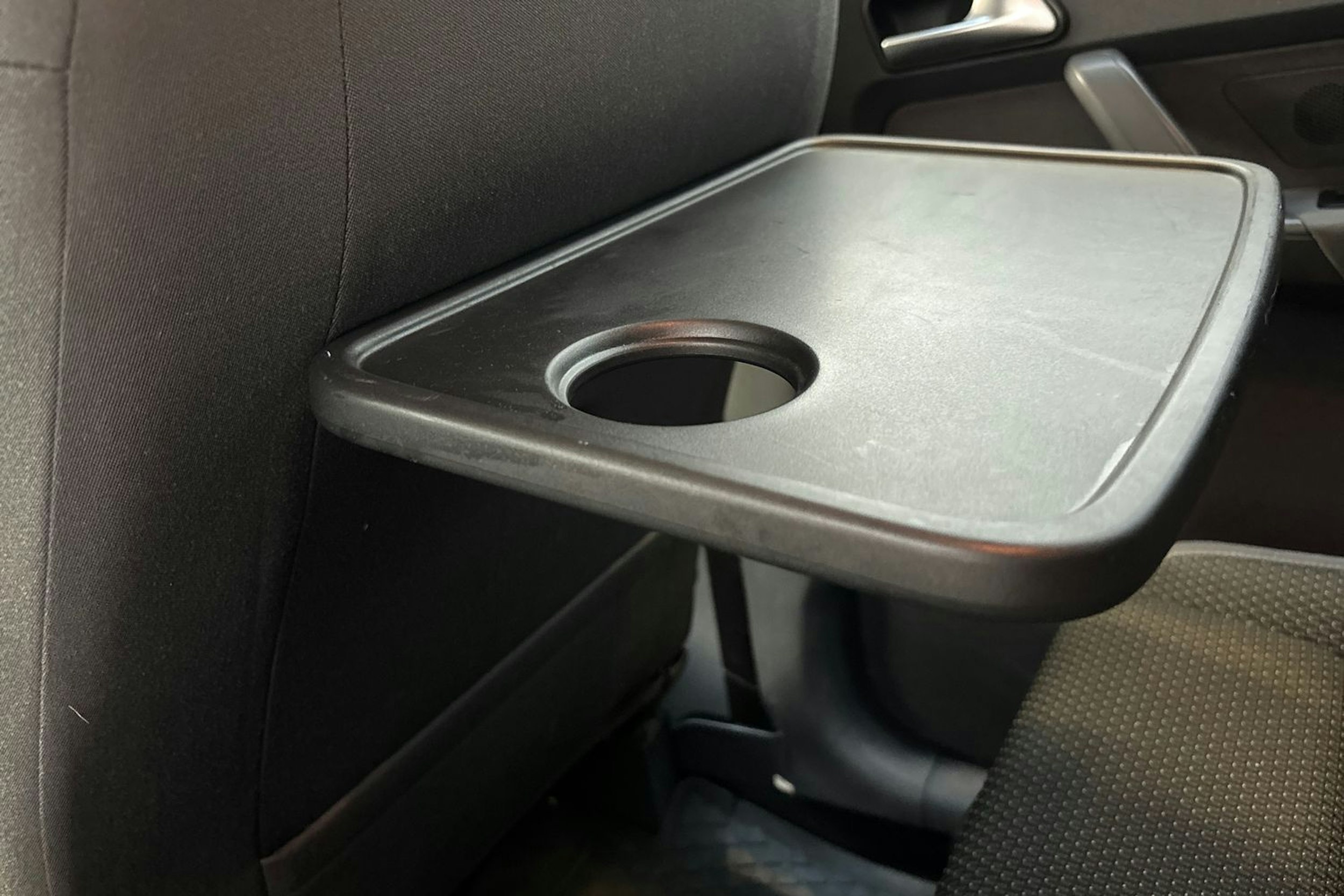 valkoinen Volkswagen Touran 2014 kuva 14.