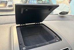 valkoinen Volkswagen Touran 2014 kuva 20.