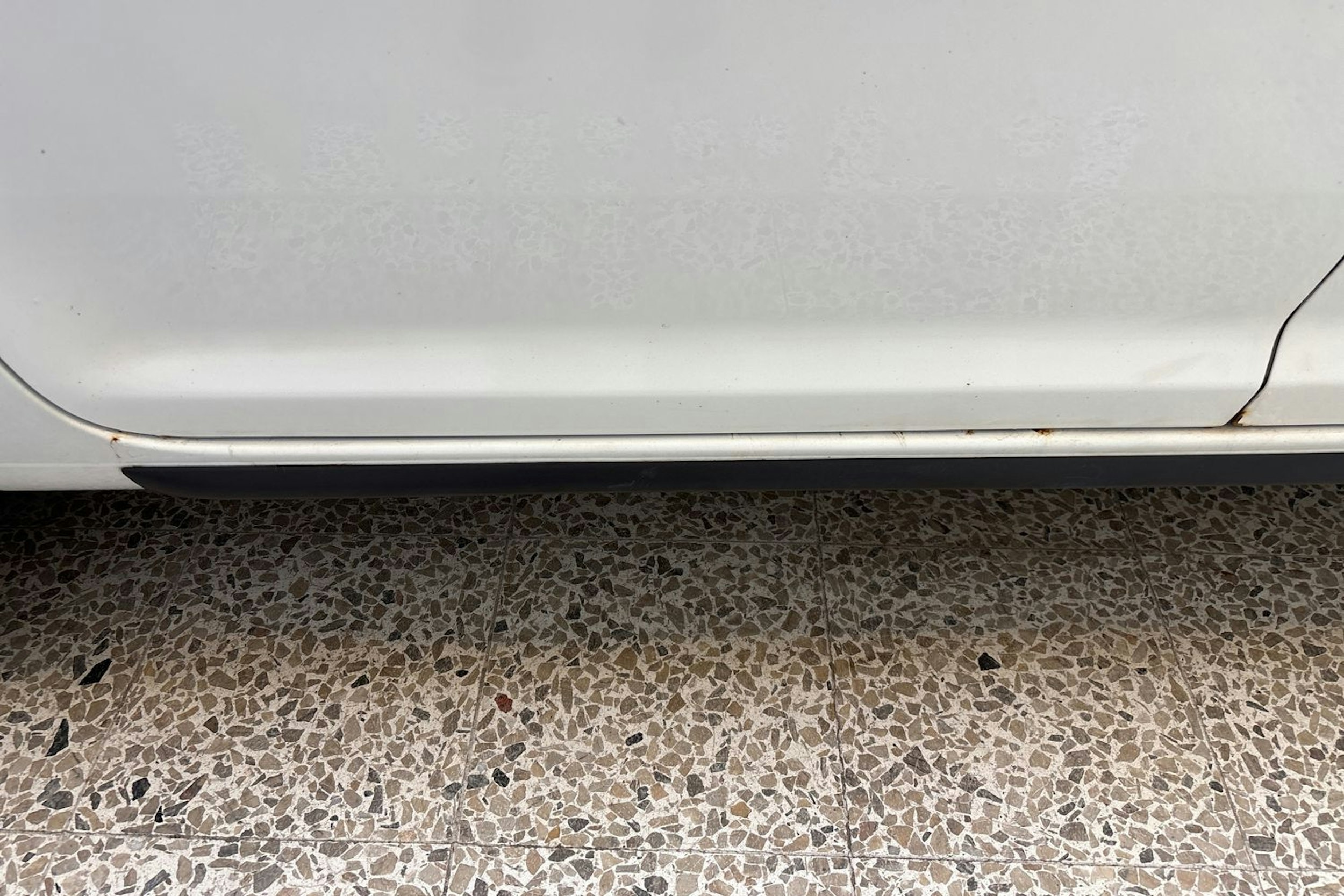 valkoinen Volkswagen Touran 2014 kuva 32.