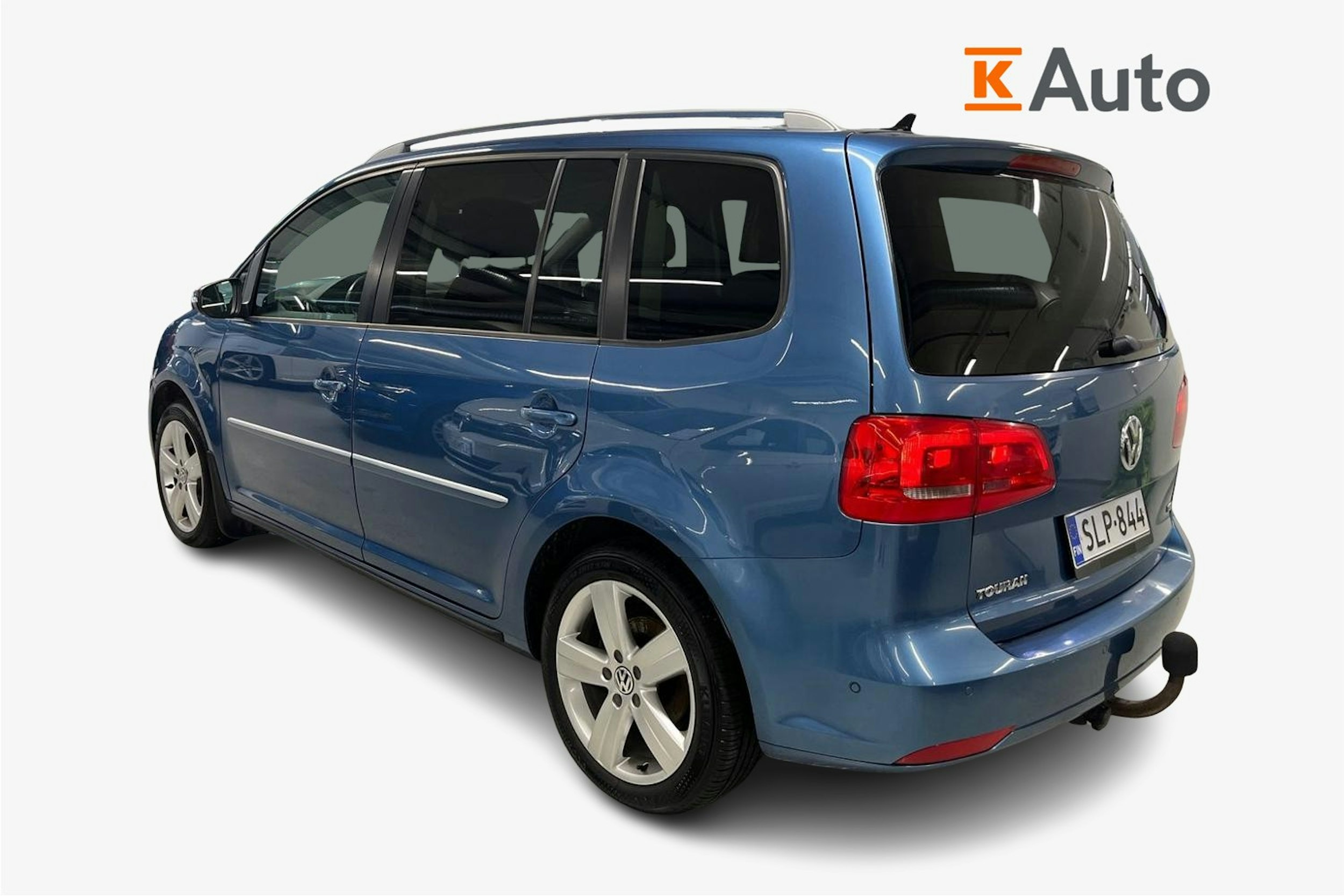 sininen Volkswagen Touran 2014 kuva 2.