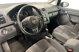sininen Volkswagen Touran 2014 kuva 3.