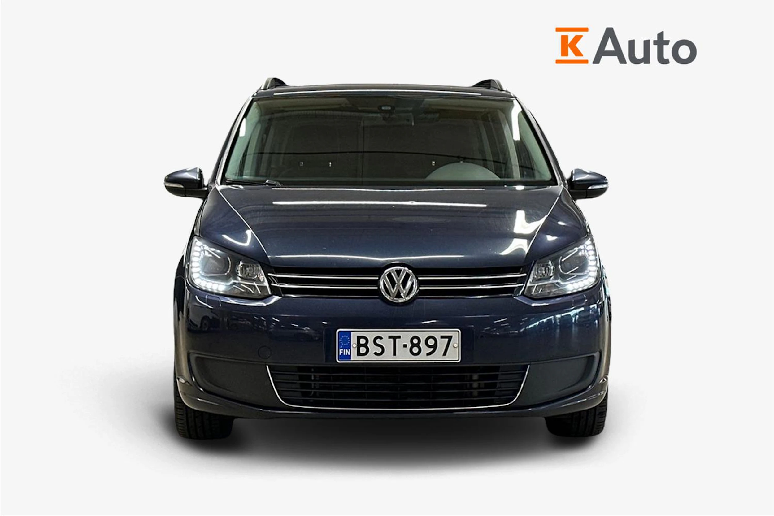 sininen Volkswagen Touran 2015 kuva 4.
