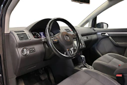 sininen Volkswagen Touran 2015 kuva 6.
