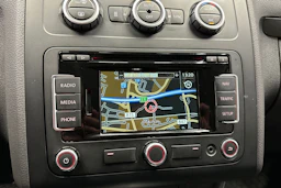 sininen Volkswagen Touran 2015 kuva 15.