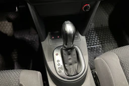 sininen Volkswagen Touran 2015 kuva 18.
