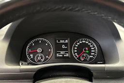 sininen Volkswagen Touran 2015 kuva 19.