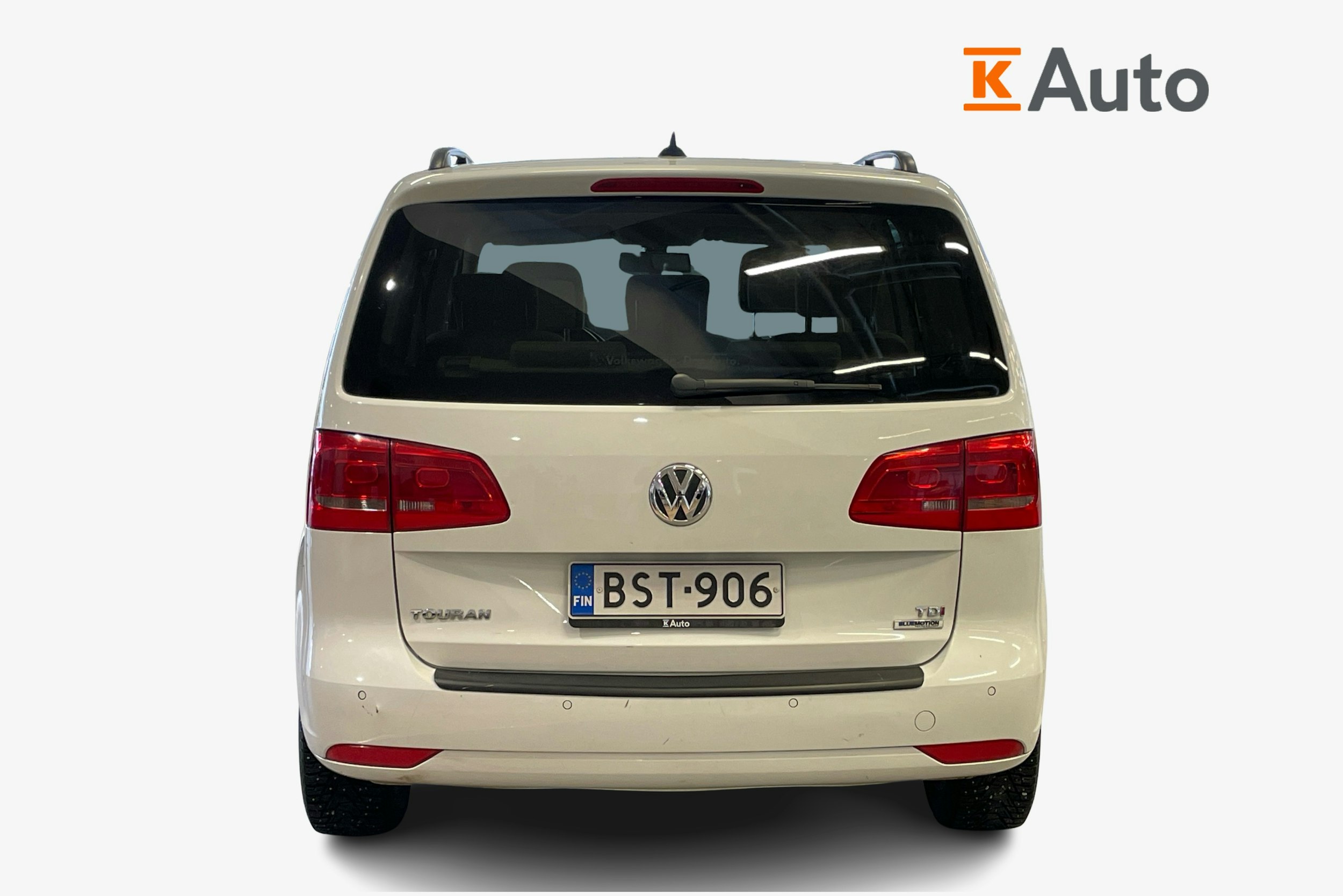 valkoinen Volkswagen Touran 2015 kuva 3.