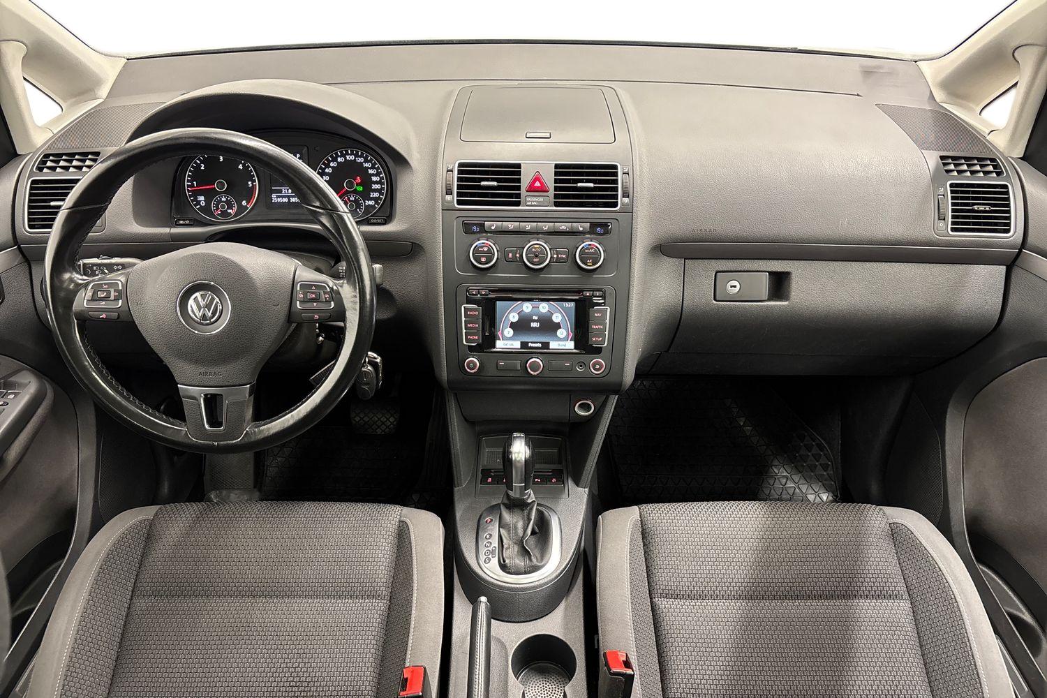 Volkswagen Touran 2015, kuva 7/24
