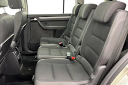 hopea Volkswagen Touran 2015 kuva 8.