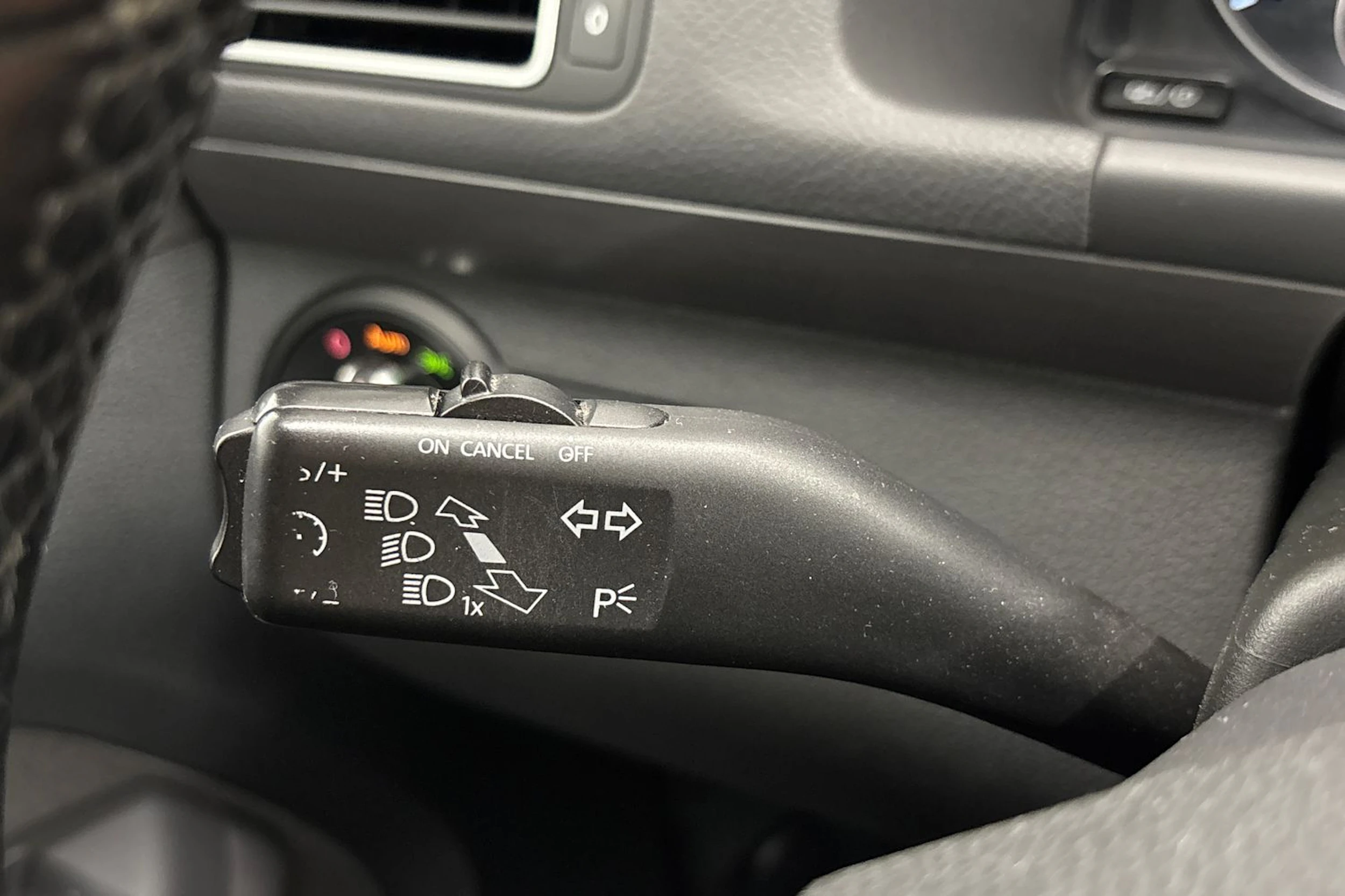 hopea Volkswagen Touran 2015 kuva 16.