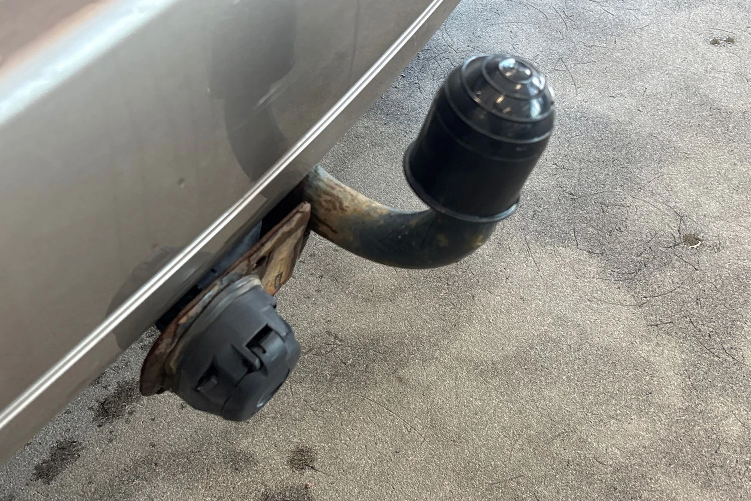 Ruskea (beige) Volkswagen TOURAN 2015 kuva 4.