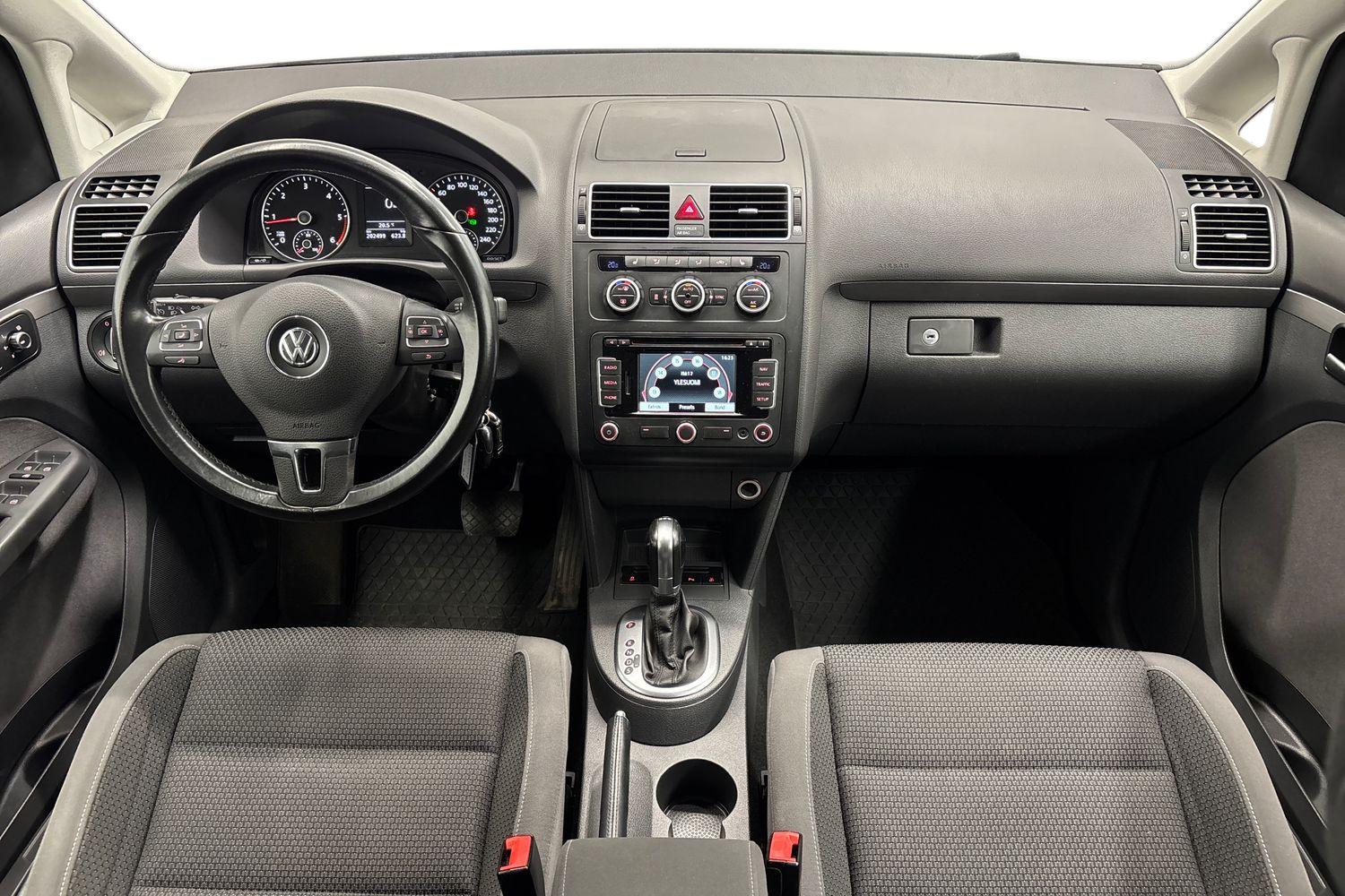 Volkswagen Touran 2015, kuva 7/23