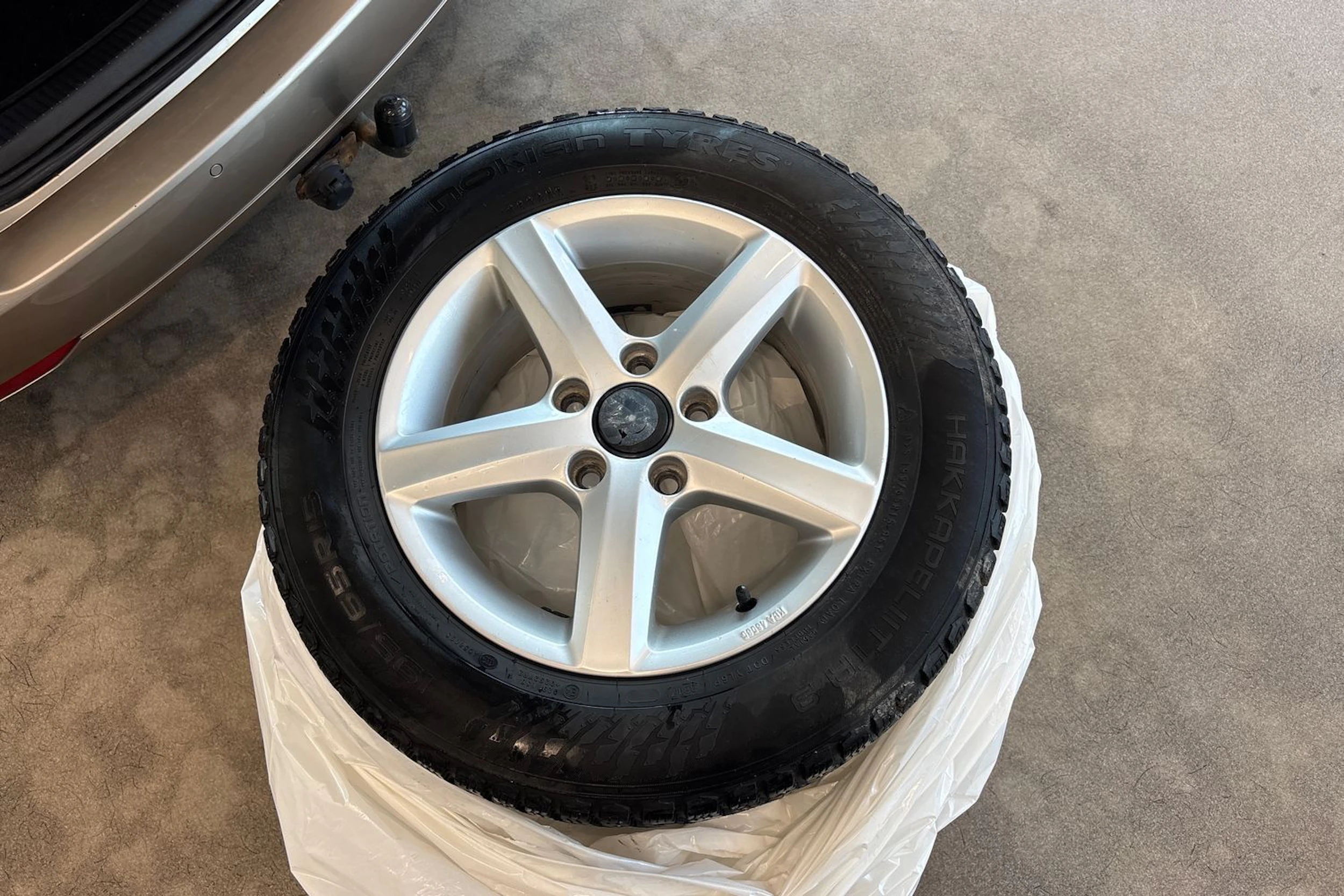 Ruskea (beige) Volkswagen TOURAN 2015 kuva 10.