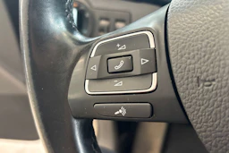Ruskea (beige) Volkswagen TOURAN 2015 kuva 18.