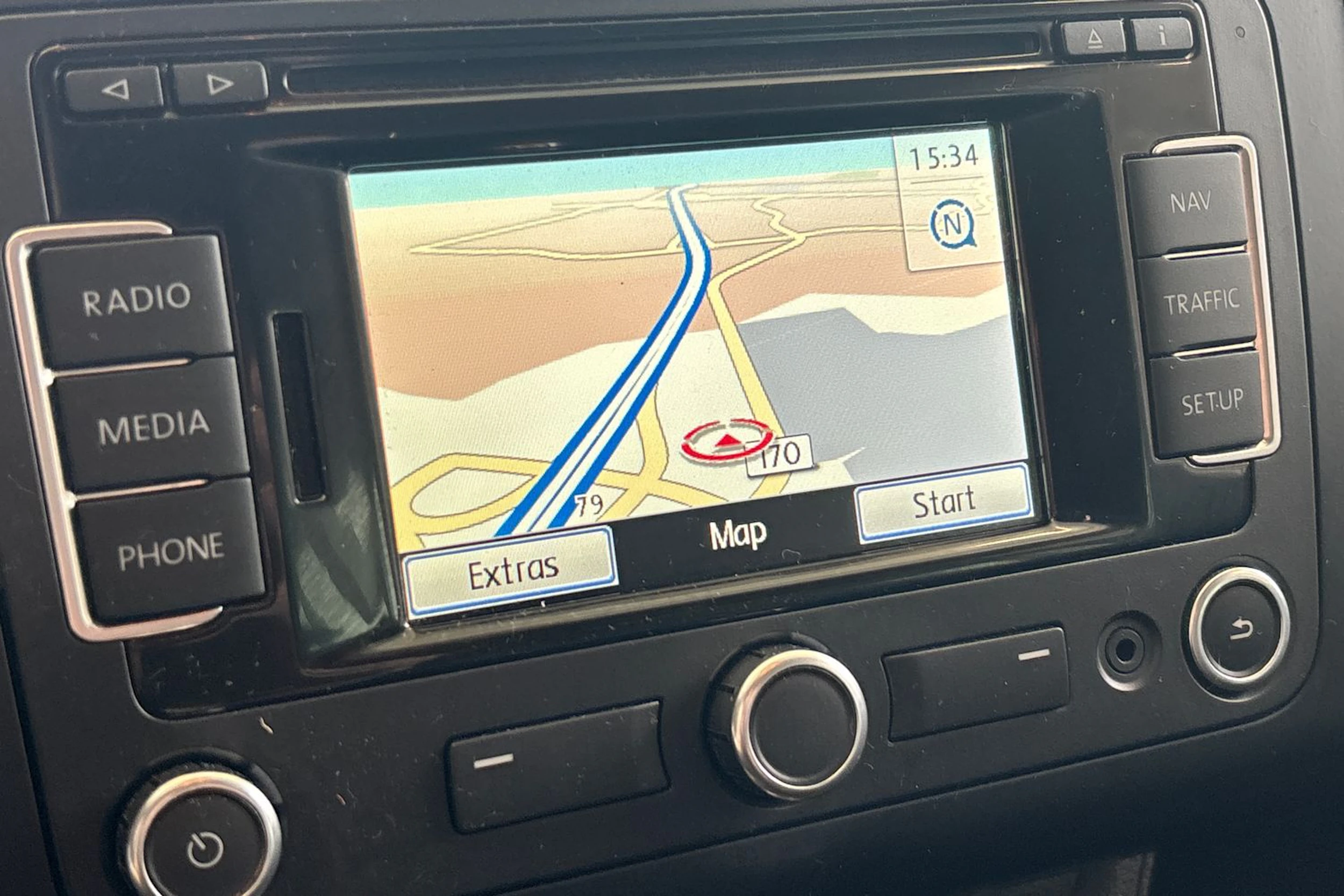 Ruskea (beige) Volkswagen TOURAN 2015 kuva 23.
