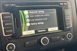Ruskea (beige) Volkswagen TOURAN 2015 kuva 24.