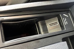Ruskea (beige) Volkswagen TOURAN 2015 kuva 27.