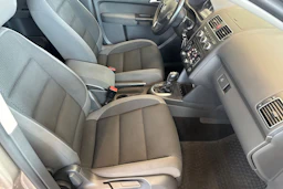 Ruskea (beige) Volkswagen TOURAN 2015 kuva 34.