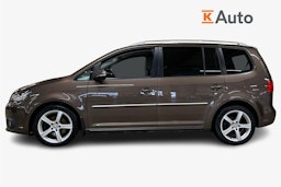 ruskea (beige) Volkswagen Touran 2015 kuva 9.