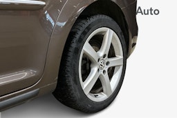 ruskea (beige) Volkswagen Touran 2015 kuva 14.