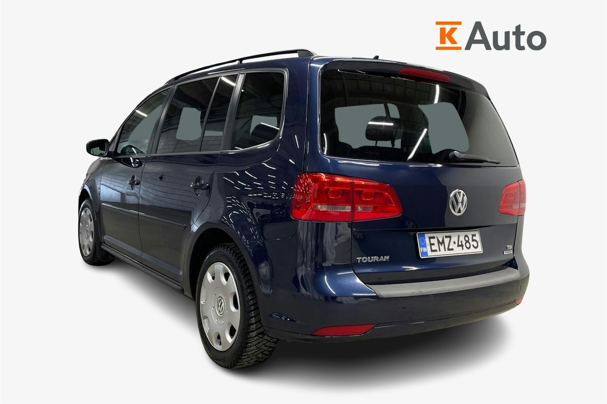 sininen Volkswagen Touran 2015 kuva 2.