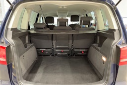 sininen Volkswagen Touran 2015 kuva 15.